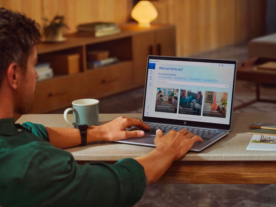 Man utilizing HP OmniBook Ultra's AI Companion app